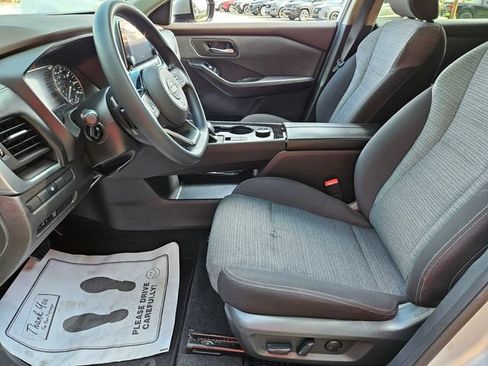 Used 2023 Nissan Rogue SV AWD/4WD image 9