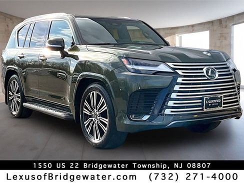 Certified 2025 Lexus LX 700h Luxury image 1