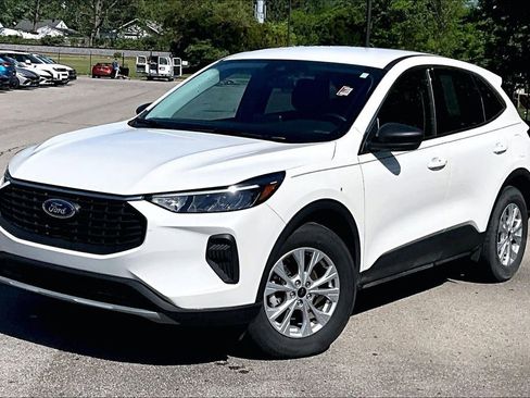 Used 2023 Ford Escape Active image 3