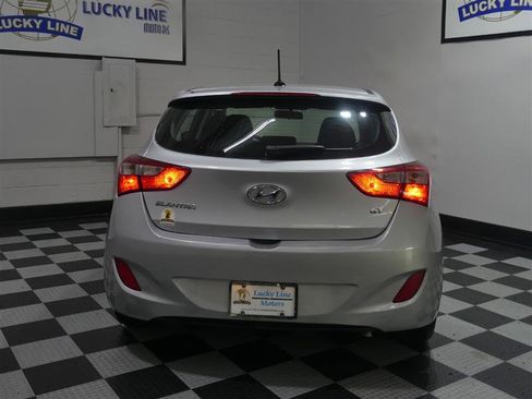 Used 2016 Hyundai Elantra GT FWD image 8