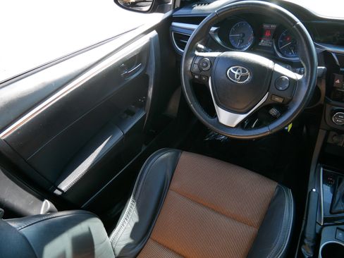 Used 2015 Toyota Corolla S image 9
