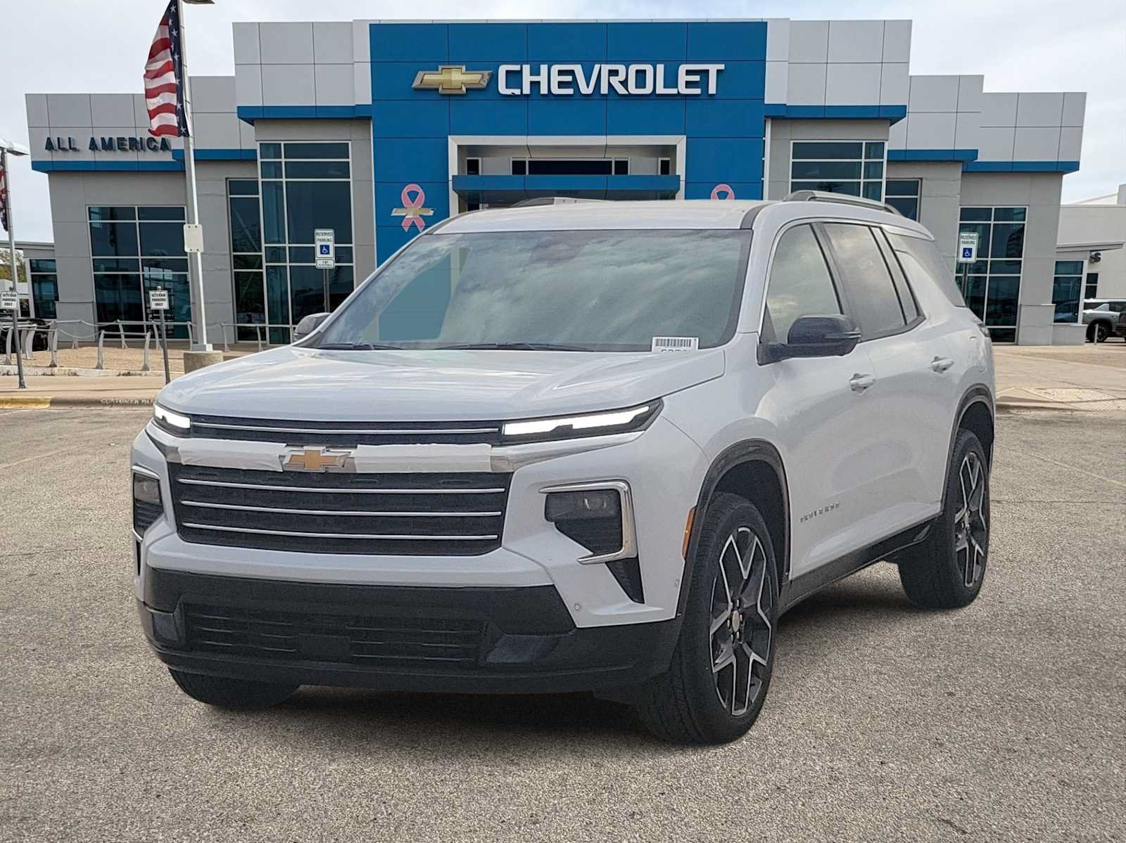 New 2026 Chevrolet Traverse High Country w/ LPO, Floor Liner Package FWD image 1
