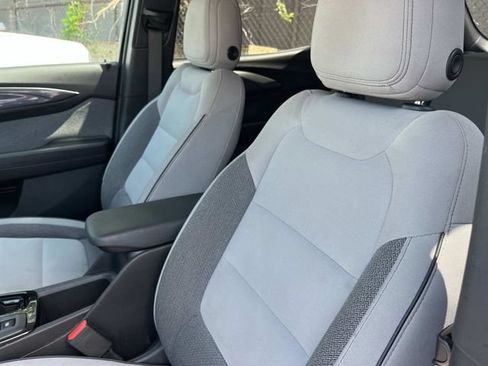 Used 2024 Chevrolet TrailBlazer LT FWD image 31