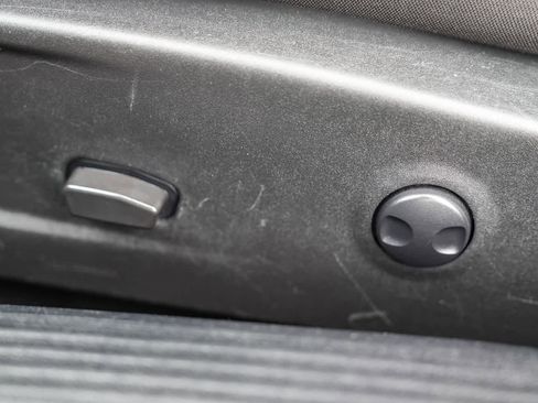 Used 2022 Dodge Challenger R/T image 21