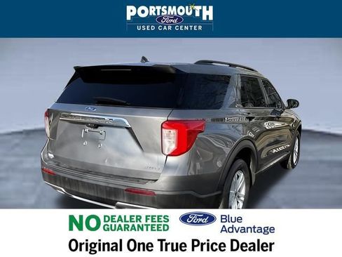 Used 2022 Ford Explorer XLT w/ Equipment Group 202A AWD/4WD image 36