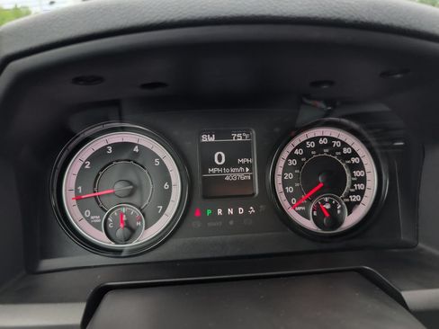 Used 2023 RAM 1500 Classic SLT AWD/4WD image 16