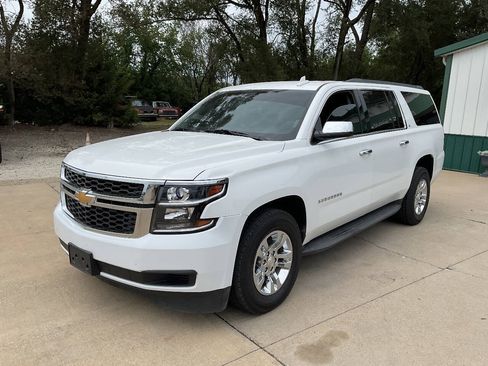 Used 2017 Chevrolet Suburban LT AWD/4WD image 5