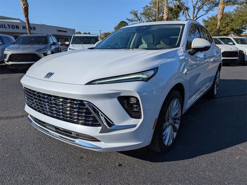 New 2026 Buick Envision Avenir image 8