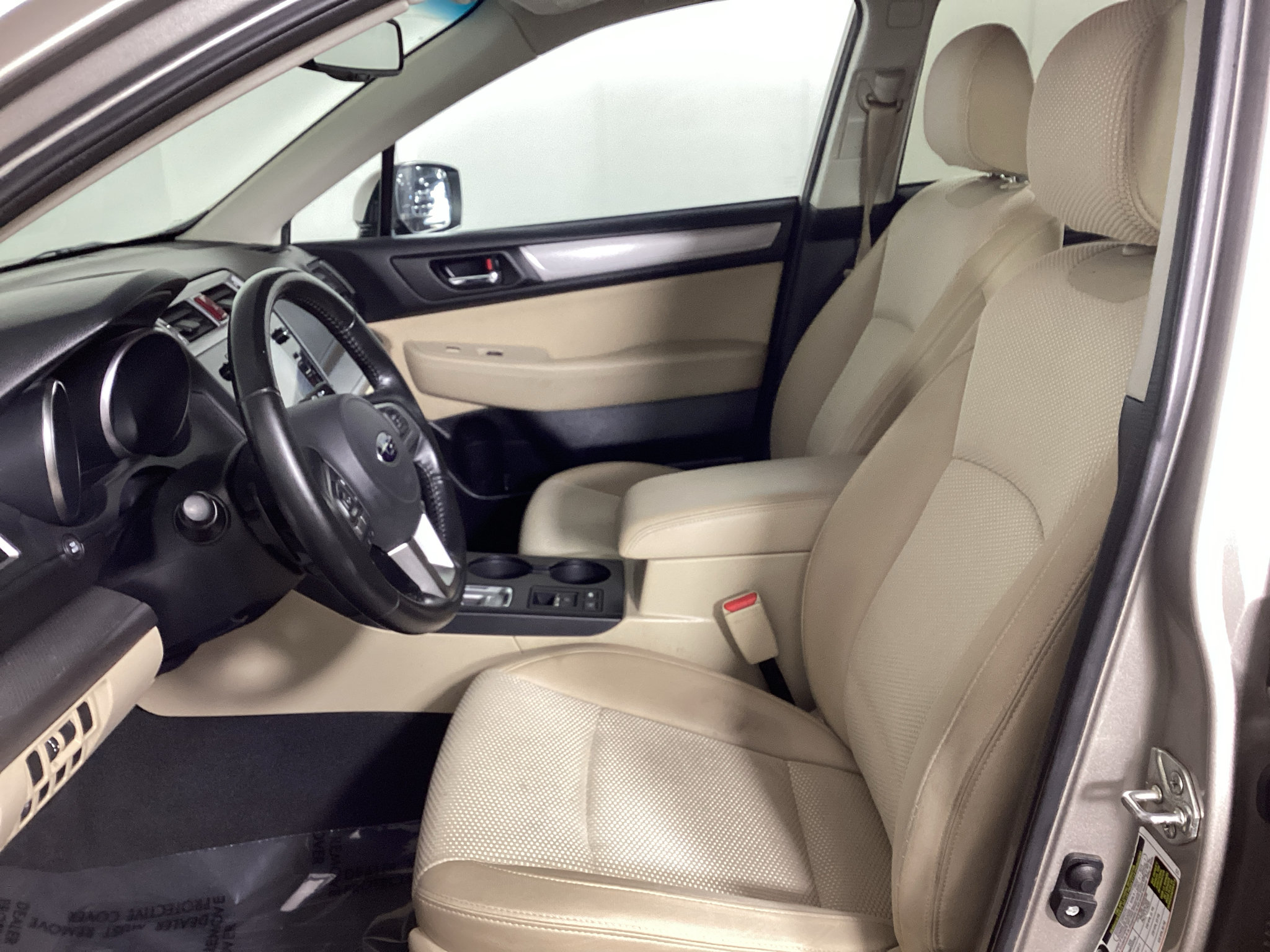 Used 2016 Subaru Outback 2.5i Premium AWD/4WD image 17