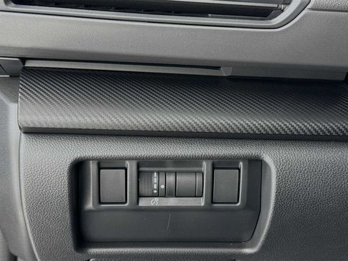 Used 2024 Subaru Crosstrek 2.0i Premium image 14