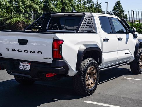 Certified 2025 Toyota Tacoma Trailhunter image 7