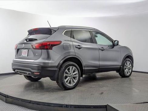 Used 2019 Nissan Rogue Sport SV FWD image 8
