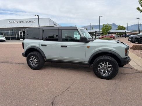 Used 2024 Ford Bronco Badlands AWD/4WD image 12