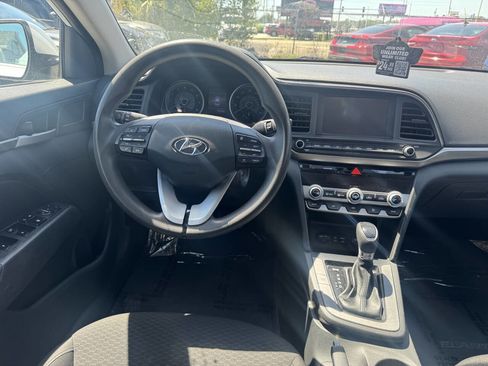 Used 2020 Hyundai Elantra SEL w/ Cargo Package (C1) image 6
