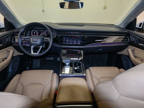 Used 2019 Audi Q8 Prestige AWD/4WD image 30