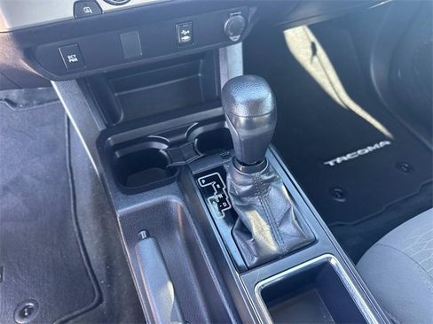 Used 2018 Toyota Tacoma SR image 25