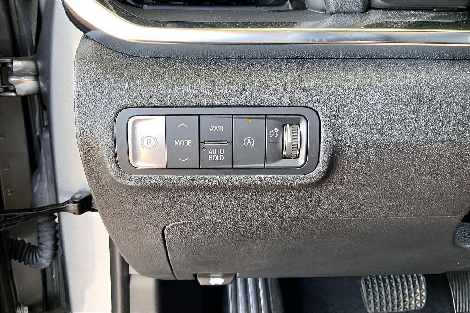 Used 2026 GMC Terrain Denali AWD/4WD image 34