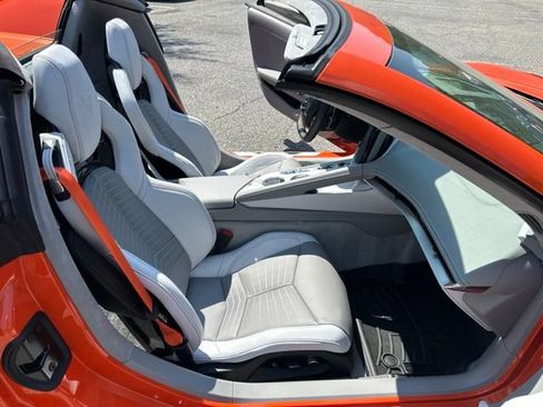 Used 2026 Chevrolet Corvette Stingray Premium Conv w/ Z51 Performance Package RWD image 12