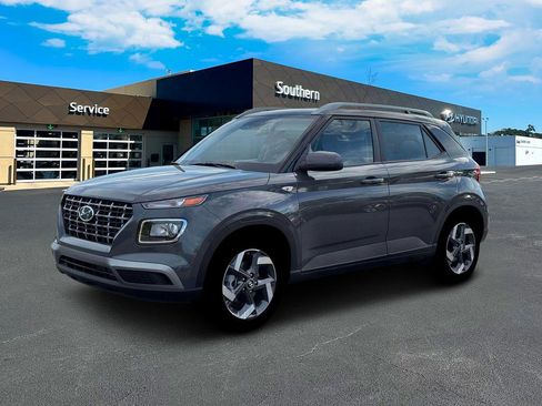New 2026 Hyundai Venue SEL image 2