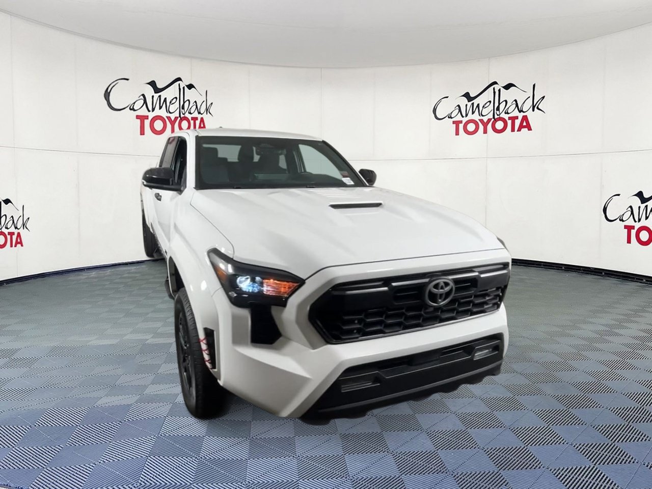 Used 2024 Toyota Tacoma TRD Sport RWD image 4
