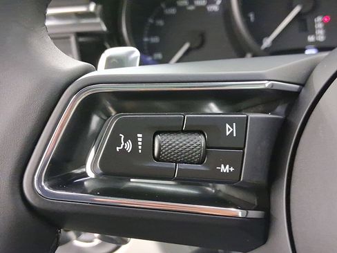 New 2026 Porsche Macan image 16