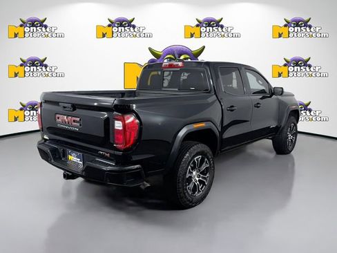 Used 2024 GMC Canyon AT4 w/ AT4 Premium Package AWD/4WD image 5