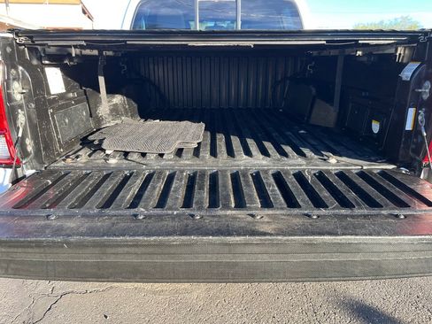 Used 2016 Toyota Tacoma TRD Sport image 30