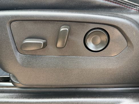 Used 2024 Chevrolet Suburban RST image 13