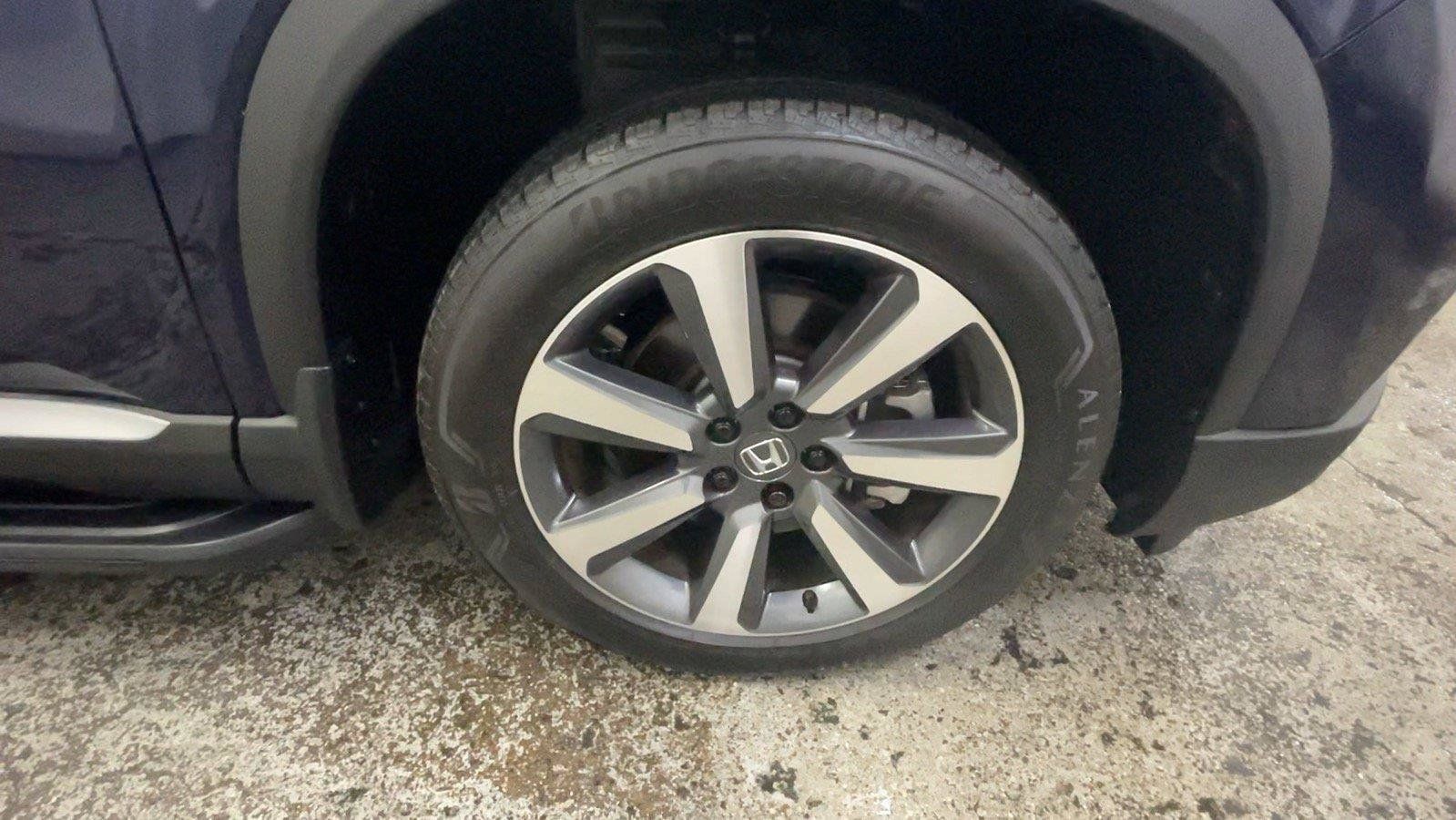 Used 2025 Honda Pilot Elite image 17