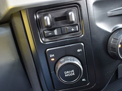 New 2026 Ford F350 XL w/ XL Chrome Package image 22