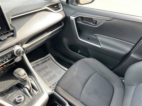 Used 2023 Toyota RAV4 LE image 28