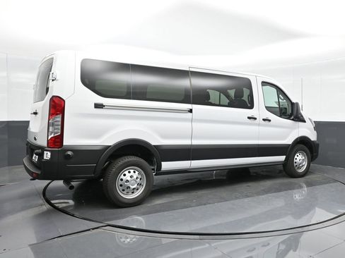 New 2024 Ford Transit 250 Low Roof image 9