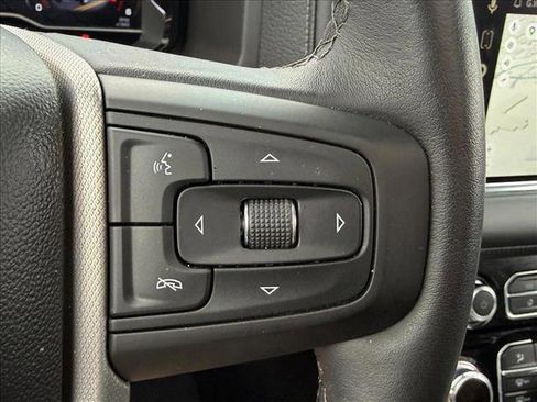 Used 2024 GMC Yukon Denali w/ Advanced Technology Package AWD/4WD image 22