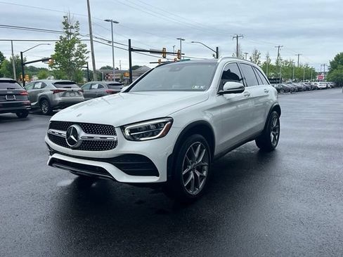 Used 2022 Mercedes-Benz GLC 300 4MATIC image 4