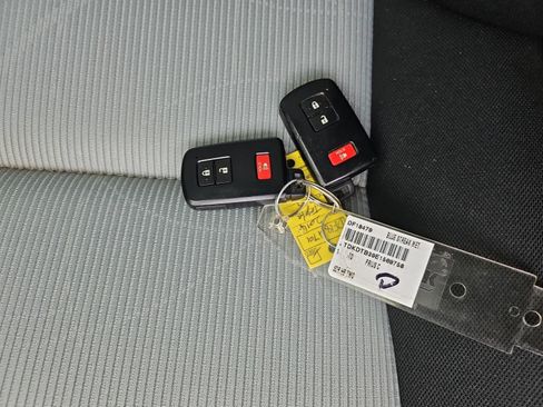 Used 2014 Toyota Prius C Three FWD image 19