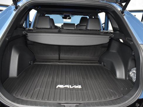 Used 2025 Toyota RAV4 XSE image 25
