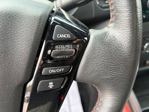 Used 2024 Nissan Frontier PRO-4X w/ Technology Package AWD/4WD image 18