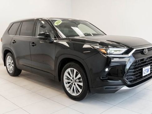 Used 2024 Toyota Grand Highlander Platinum image 7