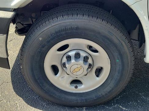New 2025 Chevrolet Express 3500 w/ Power Convenience Package image 8