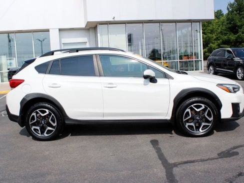 Used 2019 Subaru Crosstrek 2.0i Limited w/ Moonroof Package w/Navigation AWD/4WD image 2