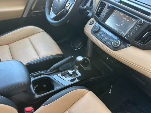 Used 2016 Toyota RAV4 Limited w/ Advanced Technology Package FWD image 16