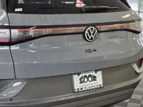 New 2026 Volkswagen ID.4 Pro S image 13