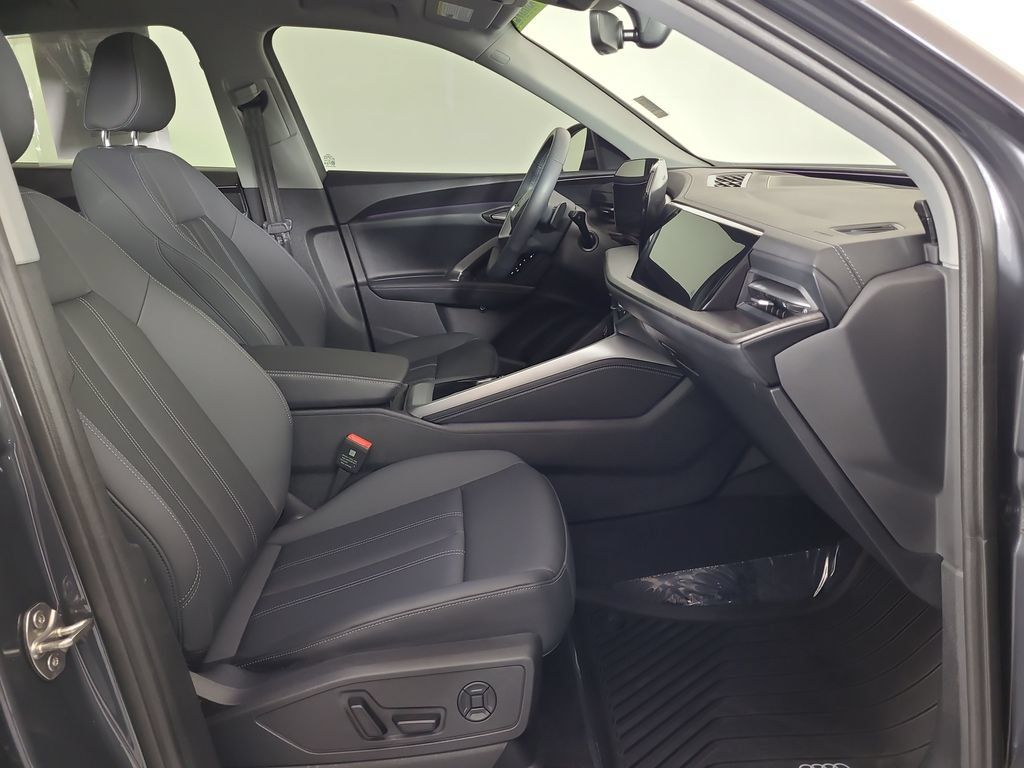 Used 2025 Audi Q5 Premium AWD/4WD image 20