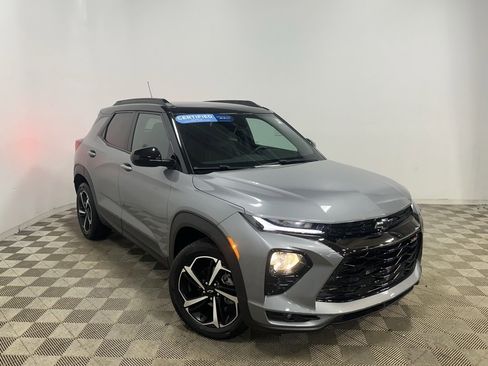 Certified 2023 Chevrolet TrailBlazer RS w/ Convenience Package image 3