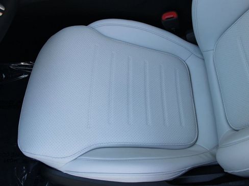 Used 2026 Mercedes-Benz C 300 4MATIC Sedan image 14