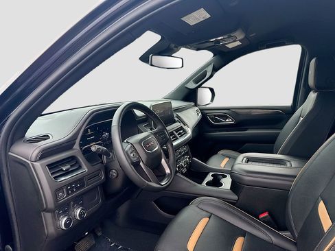 Used 2023 GMC Yukon AT4 AWD/4WD image 9