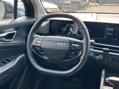 Used 2026 Kia Sportage LX w/ LX Convenience Package AWD/4WD image 12