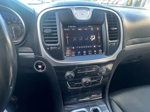 Used 2019 Chrysler 300 Touring w/ Sport Appearance Package image 16