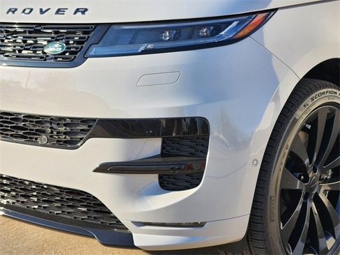 New 2026 Land Rover Range Rover Sport Dynamic SE image 5