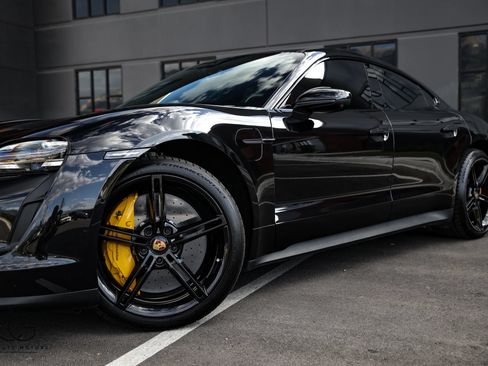 Used 2020 Porsche Taycan 4S AWD/4WD image 5